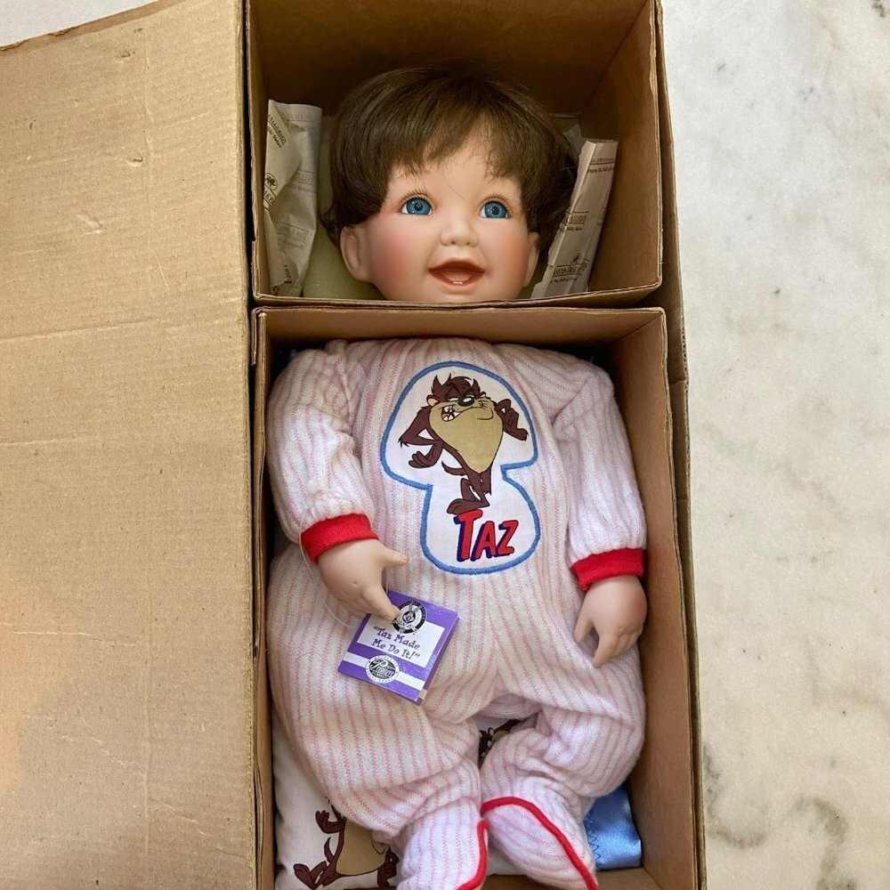 Ashton Drake Porcelain Doll Mommy's Little Angel Taz Outfit Blanket Looney Tunes - Picture 2 of 13